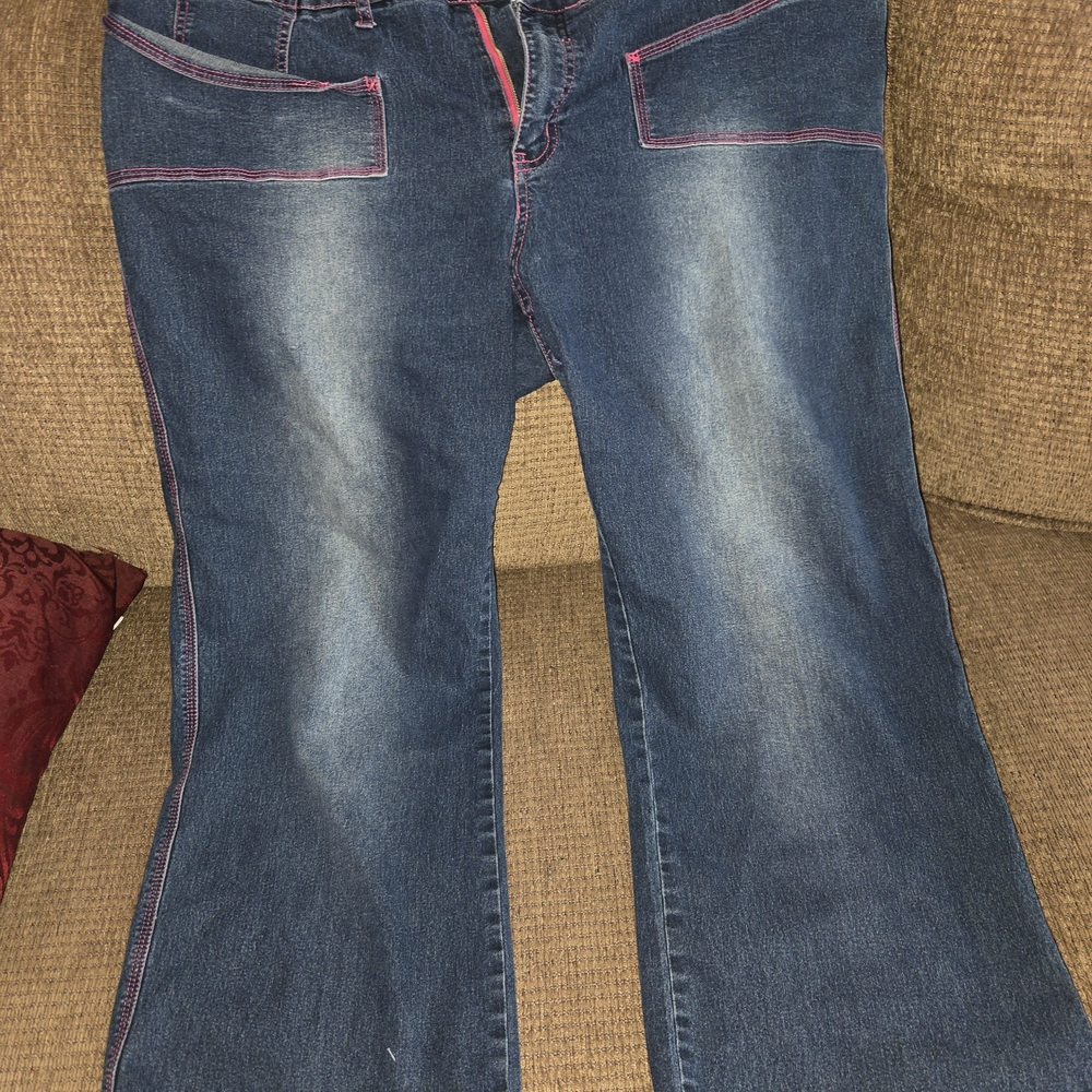 Elegant Boot Cut Jeans with Pink Accents